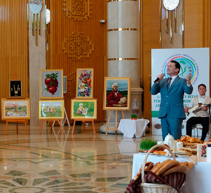 Parahatçylygyň we döredijiligiň baýramy